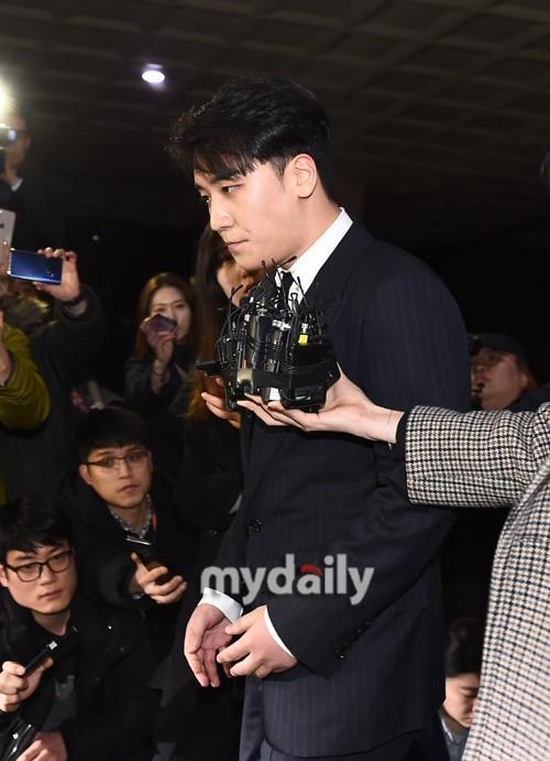 韩国娱乐公司被爆料了,行业丑闻引发热议”